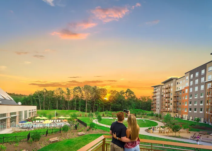 The Kartrite Resort And Indoor Waterpark