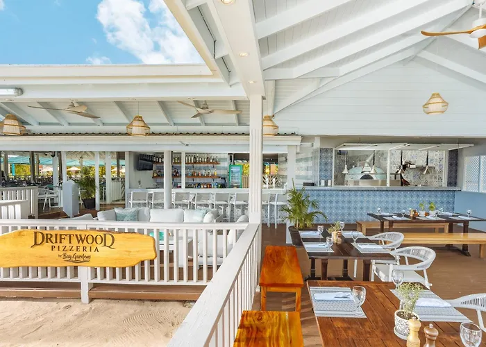 Bay Gardens Beach Resort And Spa