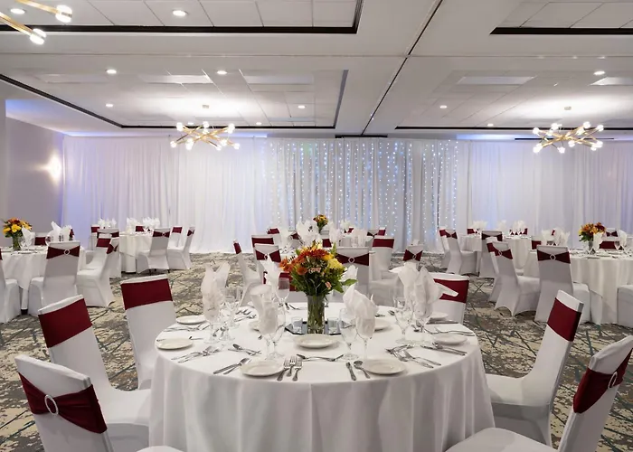 Holiday Inn Hotel & Suites Chicago Northwest - Elgin By Ihg