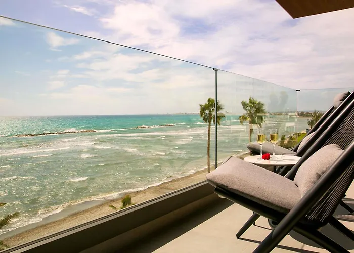 Mercure Larnaca Beach Resort