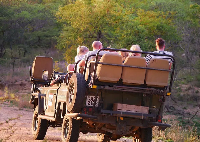Kingfisher Creek Safari Lodge