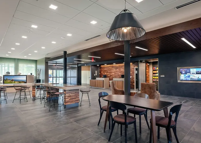 Courtyard By Marriott Savannah Airport