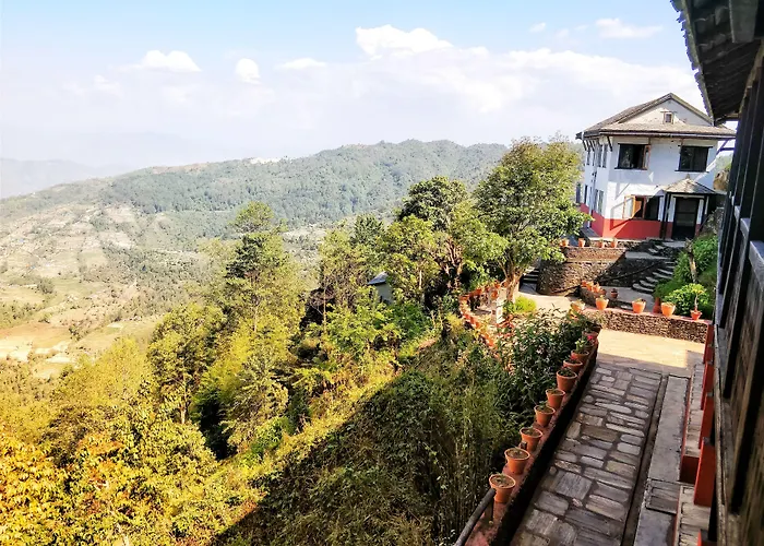 Everest Manla Resort