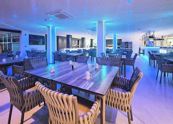 Apartamentos Ponent