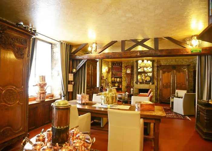Logis Hotel Restaurant De La Croix D'Or-Avranches