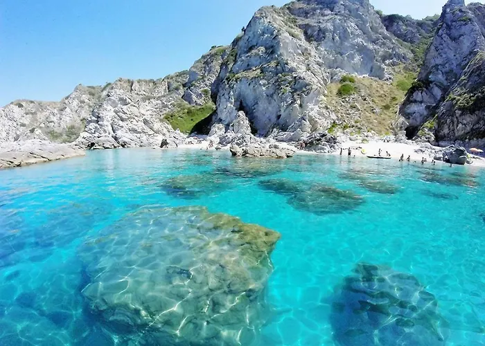 Cala Petrosa Resort
