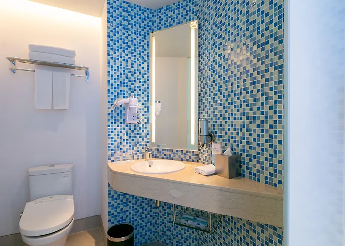 Holiday Inn Express Baruna By Ihg