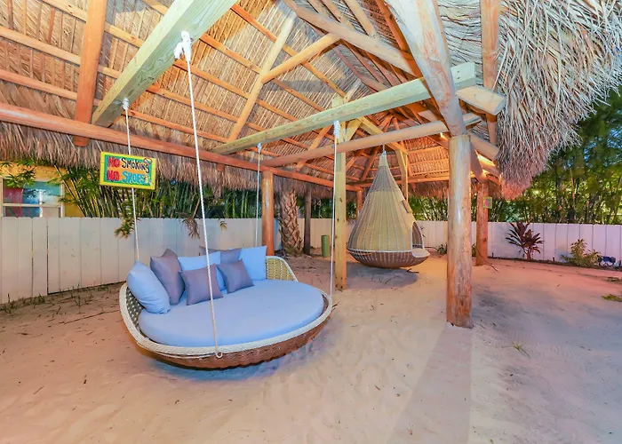 Siesta Key Palms Resort