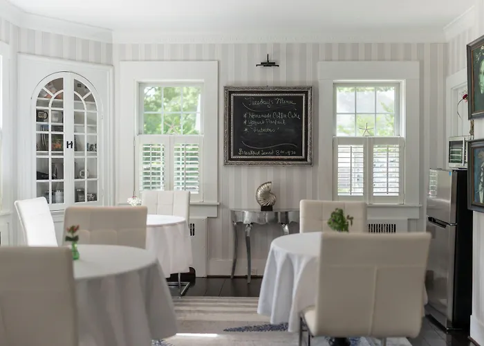 The Platinum Pebble Boutique Inn - Adults Only Property