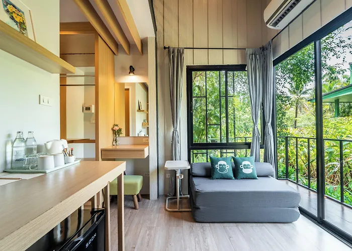 Blu Monkey Pooltara Krabi