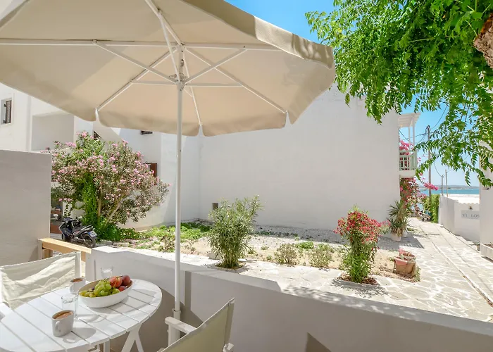 Panormos Hotel And Studios