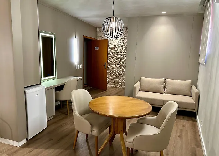Serata Hotel