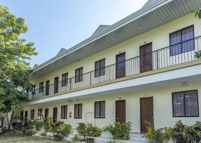 Reddoorz Premium @ Napaling Point Tangnan