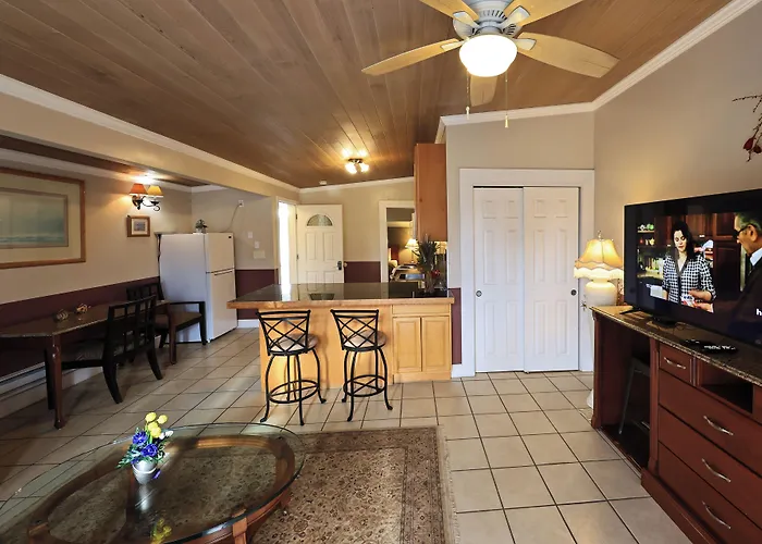 Beachwood Condos & Resort