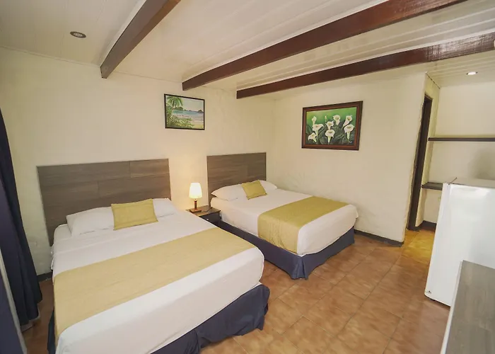 Hotel Flor Blanca