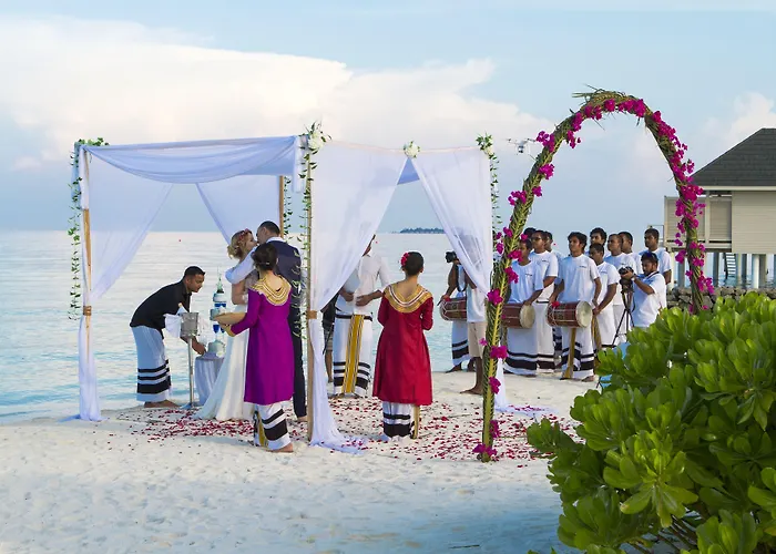 Summer Island Maldives