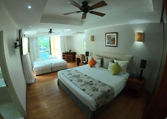 Crown Beach Hotel Seychelles