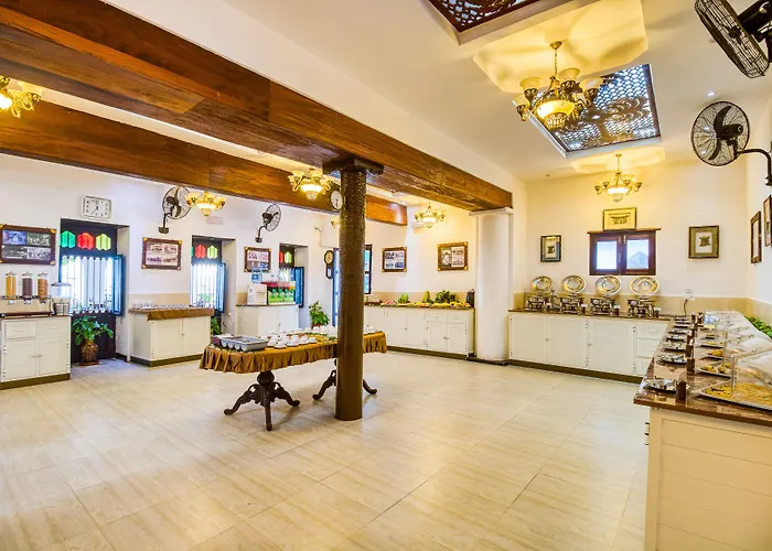 Tembo House Hotel