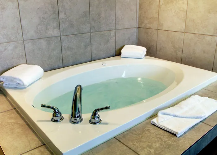 Cobblestone Inn & Suites - Corry