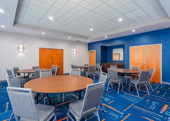 Hampton Inn And Suites Parkersburg Downtown