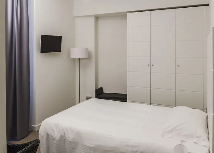 Tag Hotel