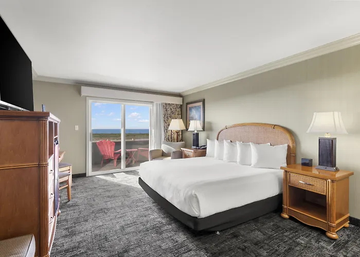 Surf And Sand Lodge