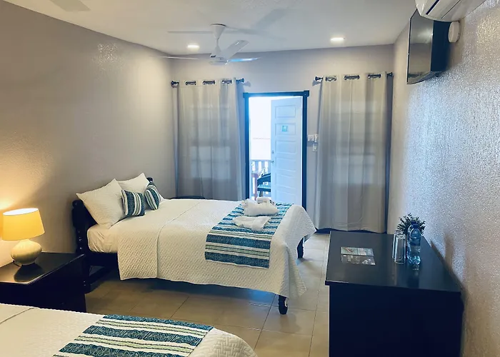 La Isla Resort
