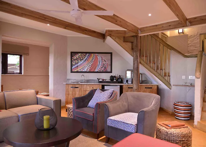 Victoria Falls Safari Suites