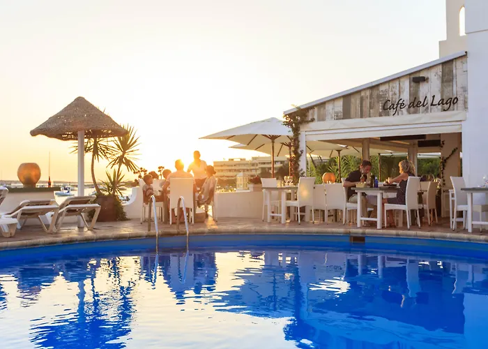 Apartamentos Sabina Playa