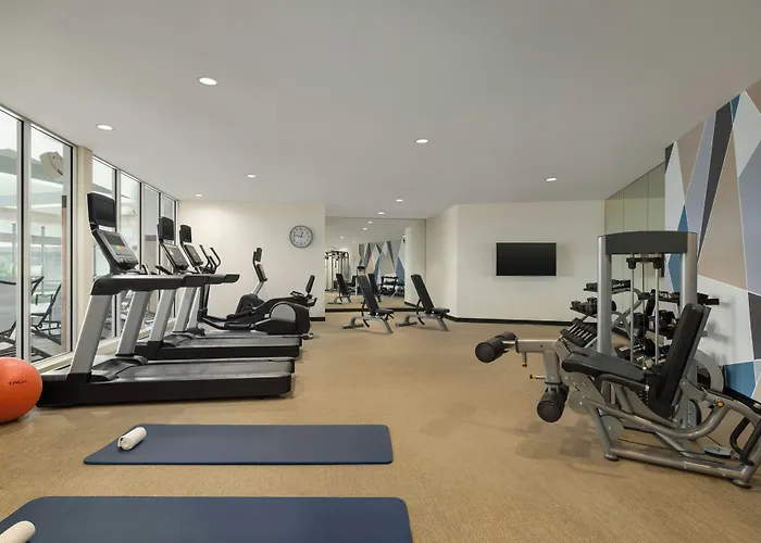 Springhill Suites By Marriott Roanoke