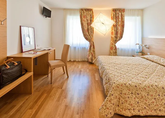 Hotel Romanda