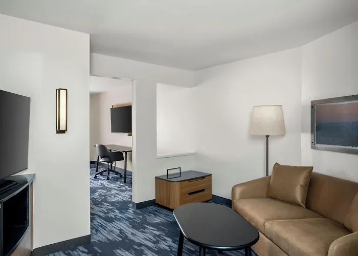 Fairfield Inn & Suites New Buffalo
