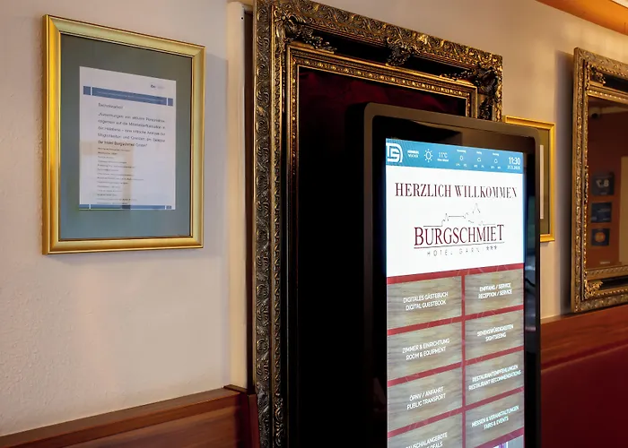 TIPTOP Hotel Burgschmiet Garni
