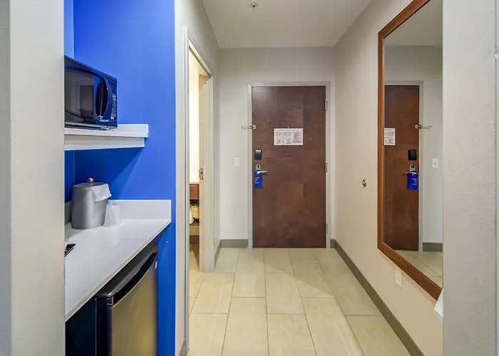 Holiday Inn Express Hotel & Suites Foley By Ihg