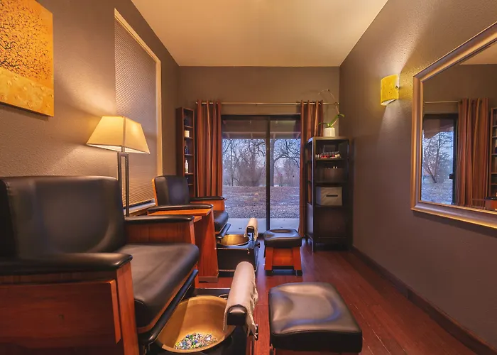 Gaia Hotel & Spa Redding, An Ascend Collection Hotel