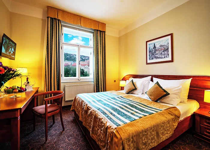 Hotel U Divadla - Czech Leading Hotels Praag