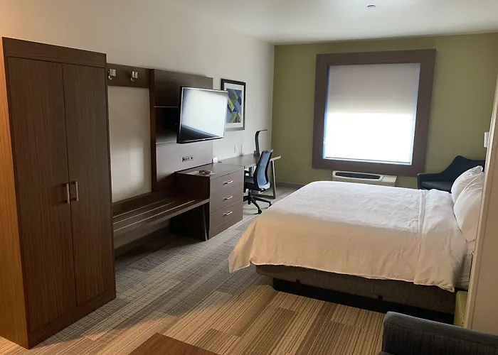 Holiday Inn Express & Suites Beaumont - Oak Valley By Ihg