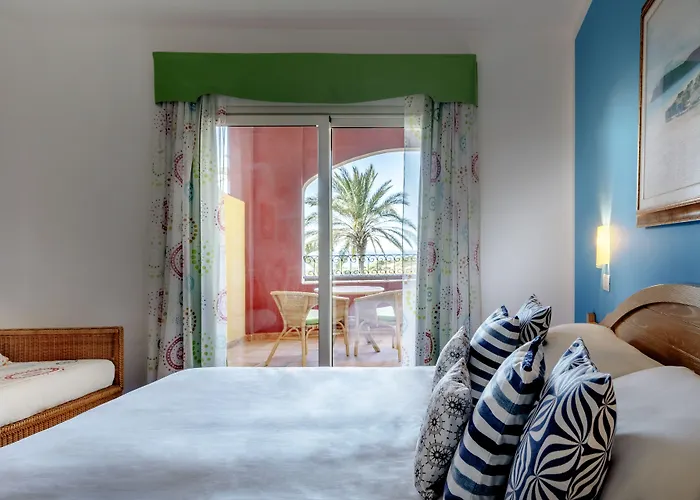 Cruccuris Resort - Adults Only