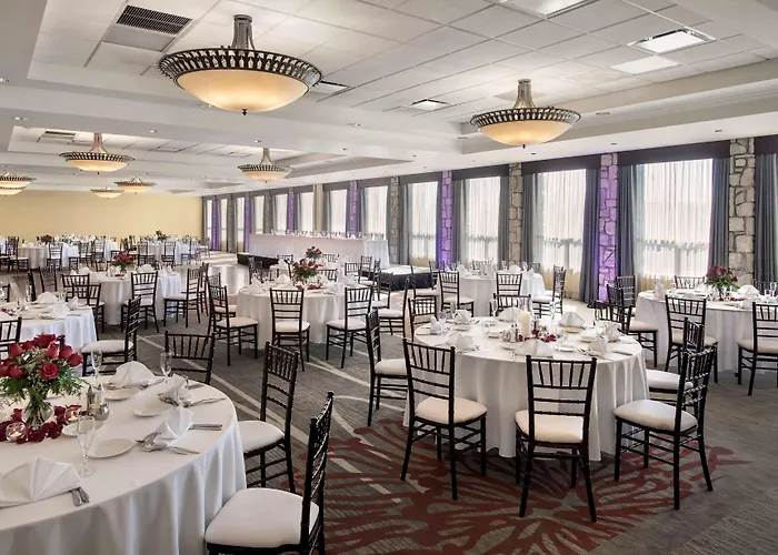 Doubletree By Hilton Pittsburgh Airport