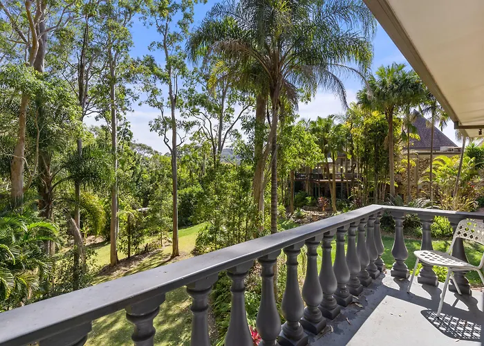 Sanctuary Resort & Treehouse Restaurant