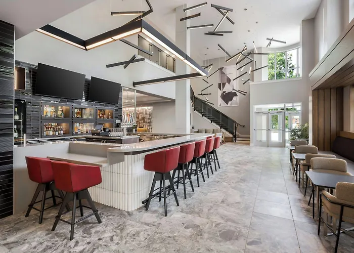 Courtyard By Marriott Athens Downtown