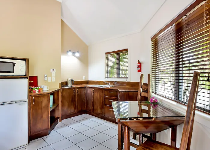 Crown Beach Resort & Spa (Adults Only)