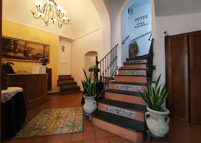 Hotel Antica Repubblica In The Historical Center 2 Minutes Away,At 170Mt, From The Sea