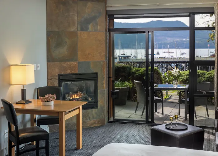 Brentwood Bay Resort - Adults Only - 16 And Older