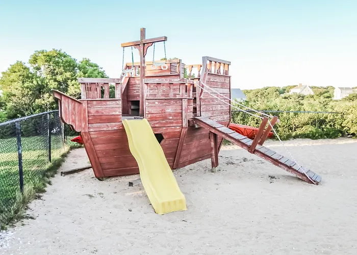 Innseason Resorts Surfside