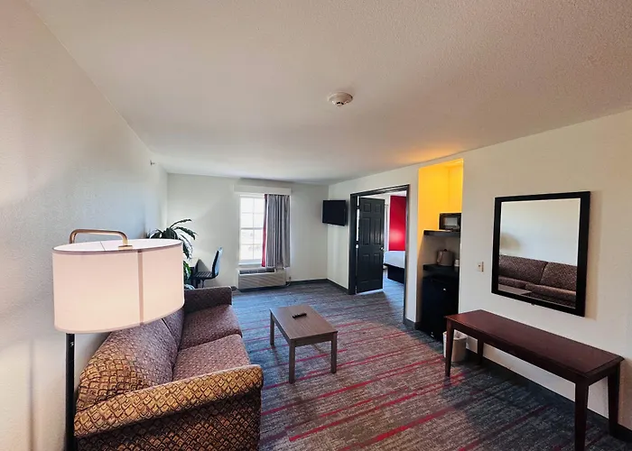Ramada By Wyndham Sparta/At Speedway