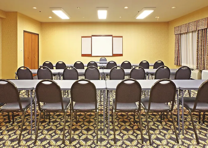 Holiday Inn Express Hotels & Suites Mountain Home By Ihg
