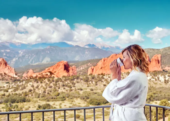Garden Of The Gods Resort & Club