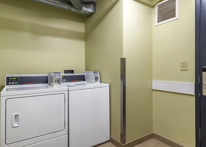 Holiday Inn Atlanta-Gas South Arena Area By Ihg