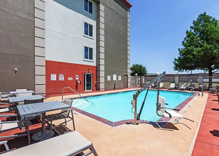 Holiday Inn Express Hotel & Suites Dallas Lewisville By Ihg